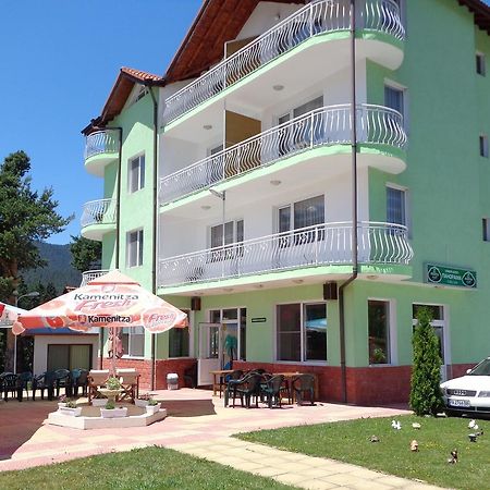 Family Hotel Panorama Sarnitsa Ngoại thất bức ảnh