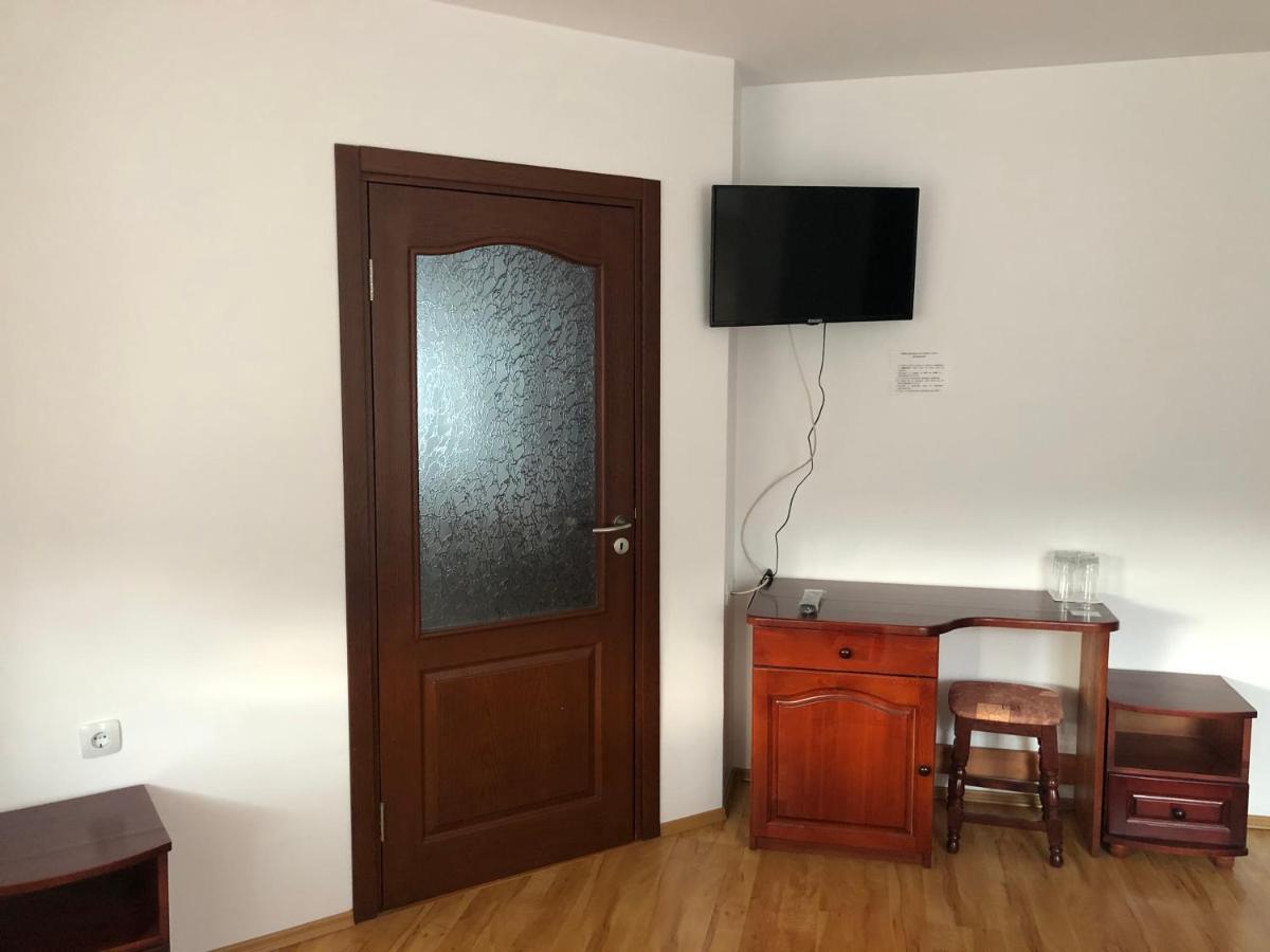 Family Hotel Panorama Sarnitsa Ngoại thất bức ảnh
