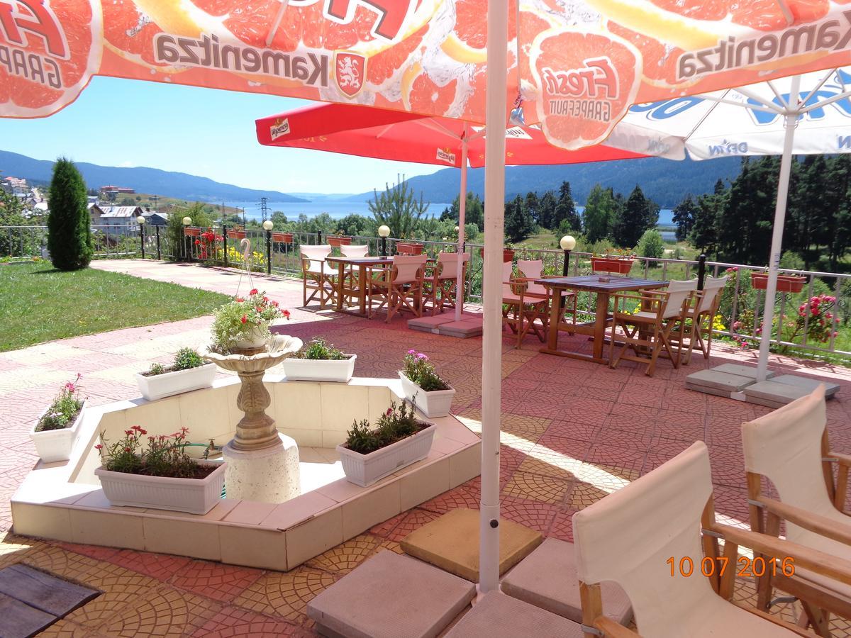 Family Hotel Panorama Sarnitsa Ngoại thất bức ảnh