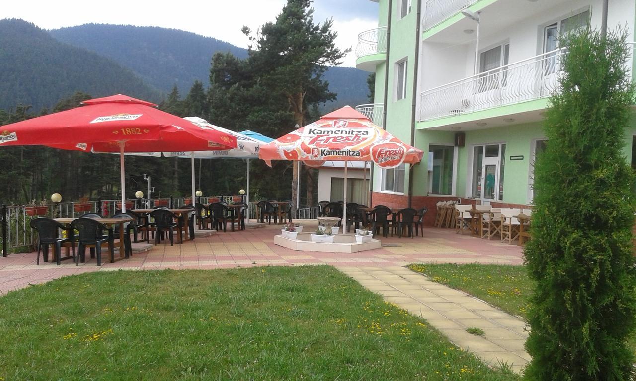 Family Hotel Panorama Sarnitsa Ngoại thất bức ảnh